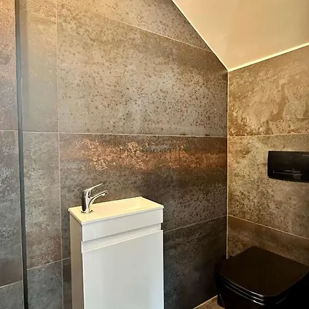 Luxury New House With Garden Lorincik Haje Peres
